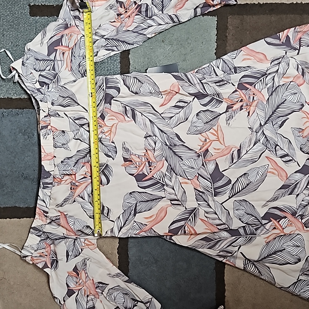 Lulu's 🆕️ Off the Shoulder Palm Leave Summer Dress M - Picture 11 of 14